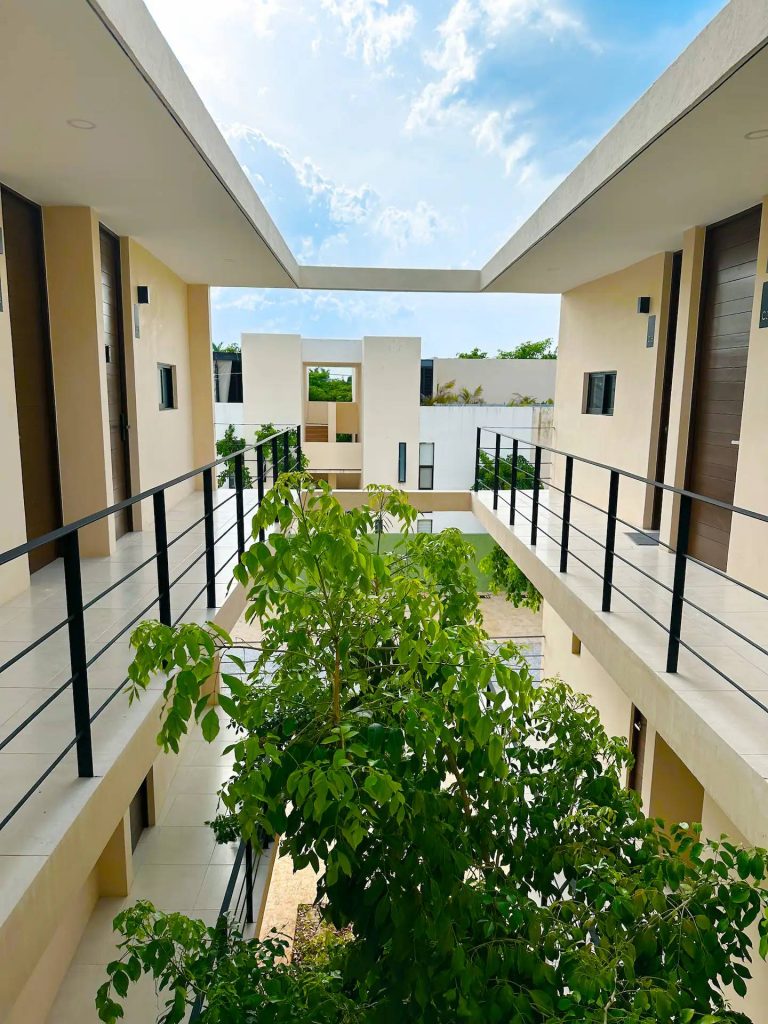 fdac6537-e9c6-4b42-9dcc-070a114ef69b